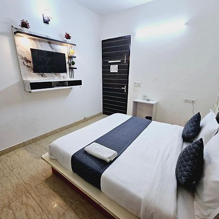 Hotel Tulip Near Delhi Airport New Delhi Eksteriør bilde