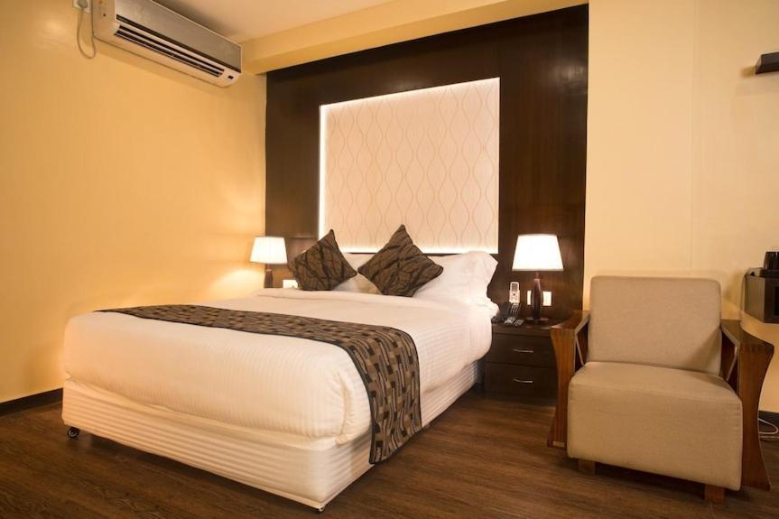 Hotel Tulip Near Delhi Airport New Delhi Eksteriør bilde